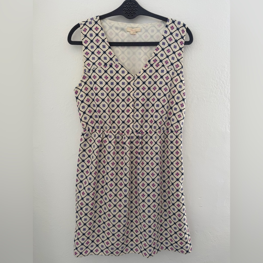 Tulle Geometric Floral V-Neck Empire Waist Dress Size M